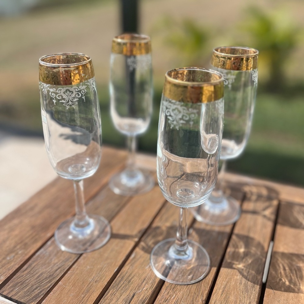 Set Of  4 Gold Rimmed Champagne Flutes- J Preziosi lavorato a mano